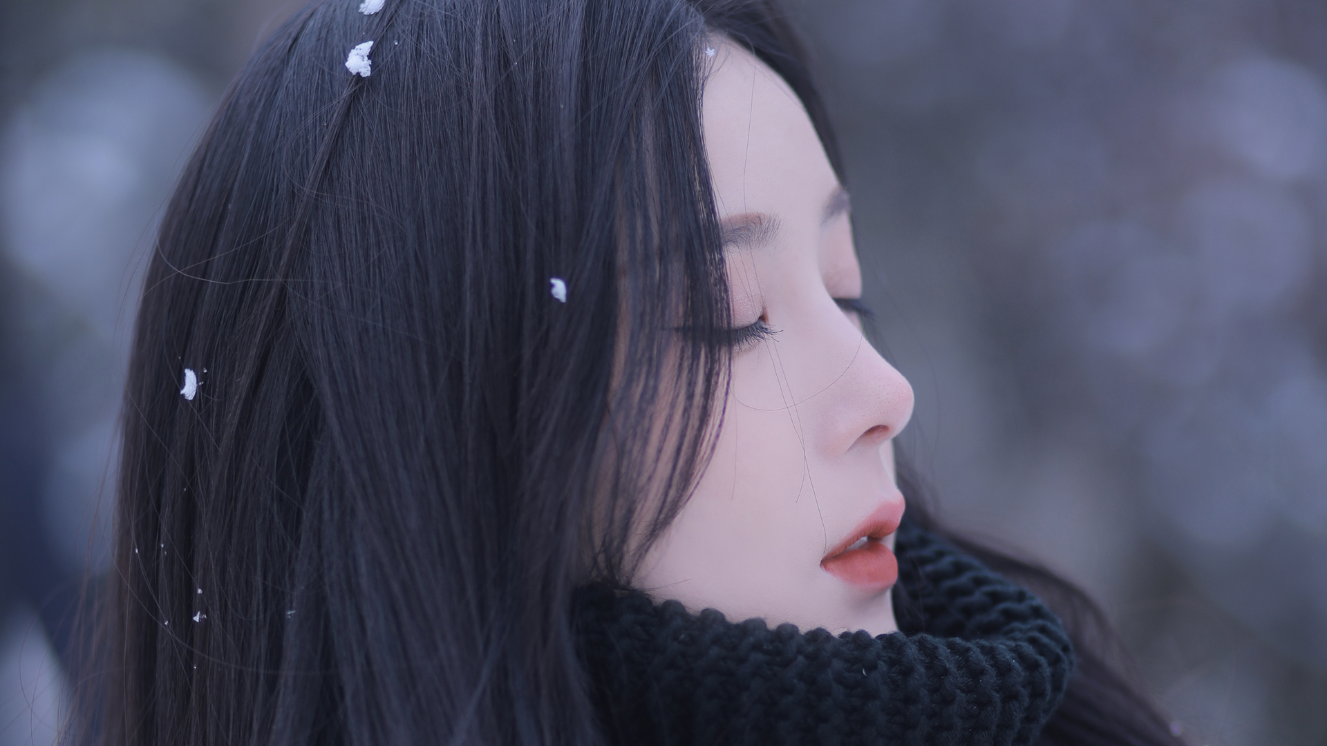 ['雪景 冬季 女生围巾 闭眼唯美壁纸']