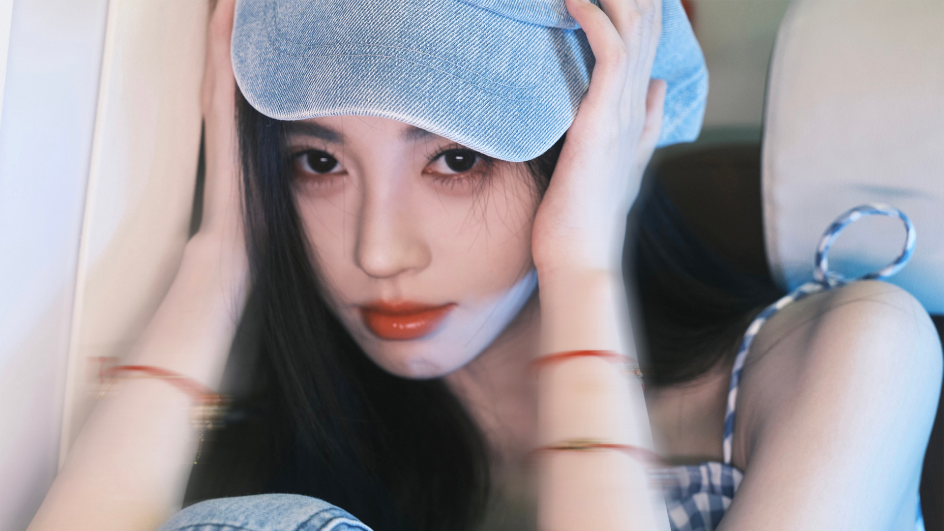 ['鞠婧祎贝雷帽写真 针织帽造型 唯美侧脸壁纸高清下载']