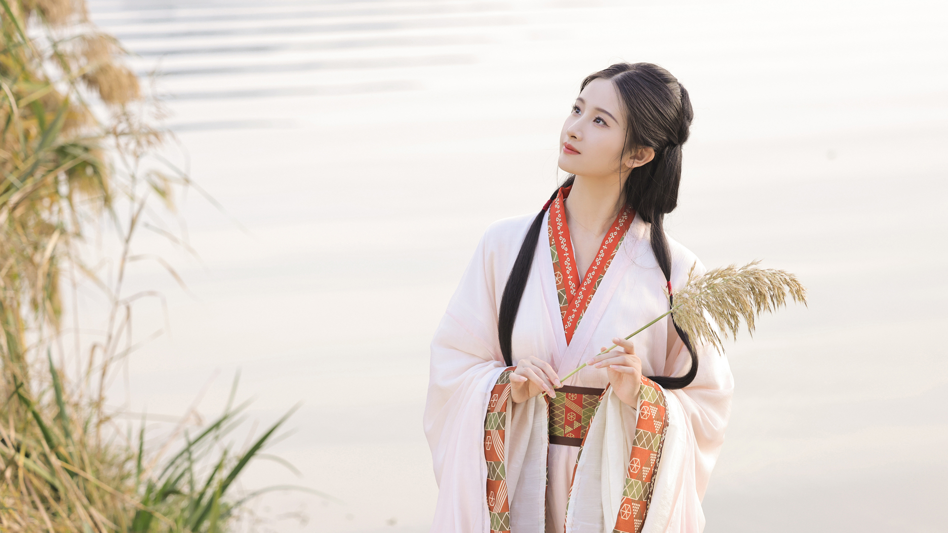 ['古风美女 湖面 清新 高清壁纸']