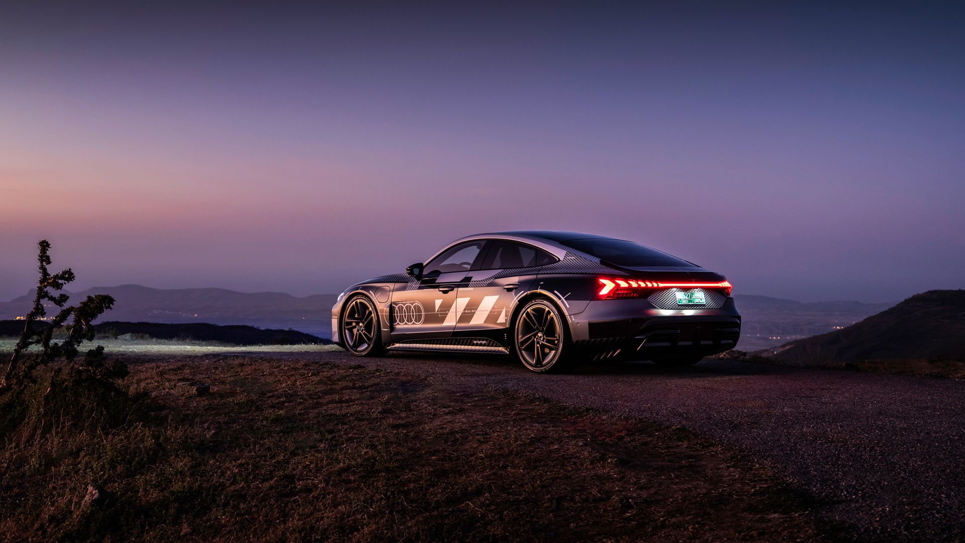 ['奥迪 RS e-tron GT Prototype 高清壁纸 4K官网壁纸']