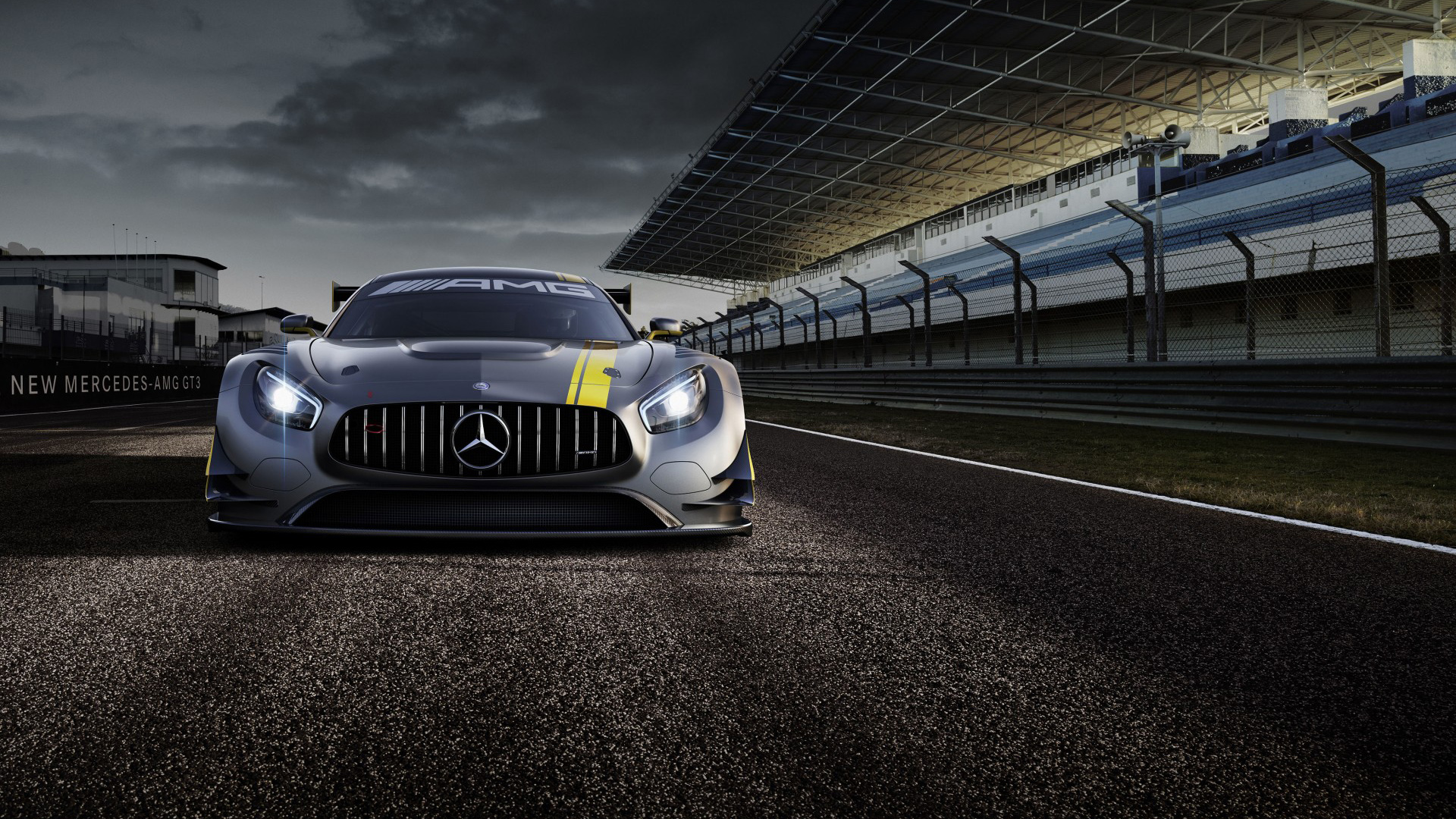 ['奔驰AMG GT3 2015款 FIA GT3赛车 高清壁纸']