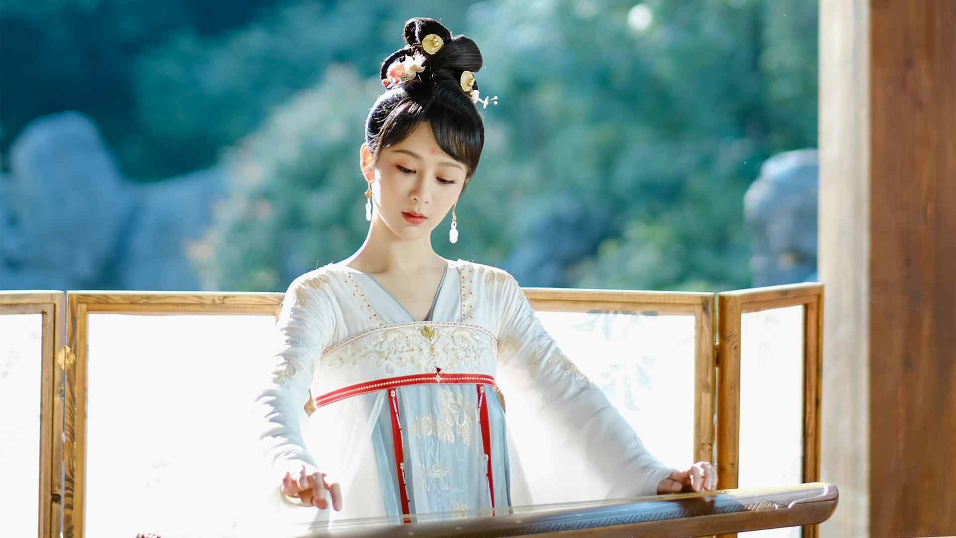 ['杨紫 长相思 小夭 古装造型 高清壁纸 唯美剧照']