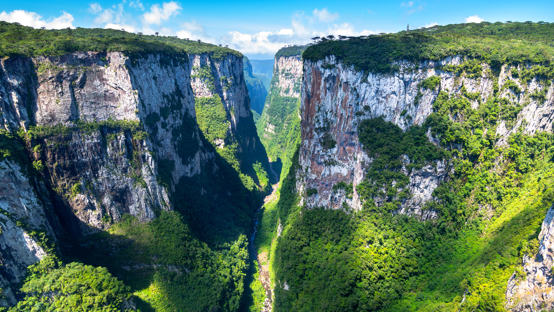['峡谷风景 高清壁纸 自然风光 世界十大峡谷 中国峡谷 旅游摄影']