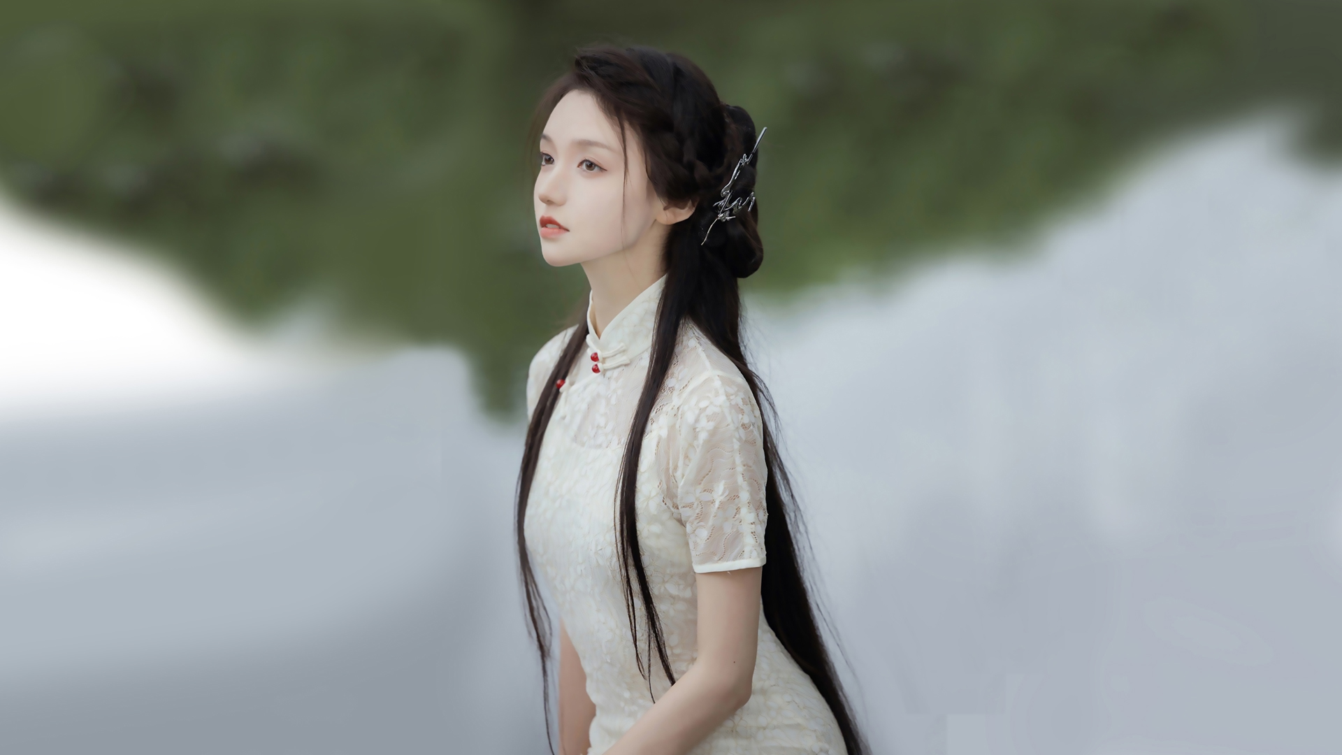 ['古风小清新 白色旗袍 美女 高清电脑壁纸']