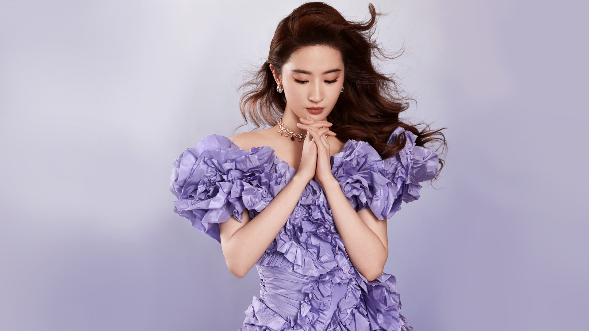 ['刘亦菲 紫色高定礼服 红毯仙气 美女高清图片壁纸']