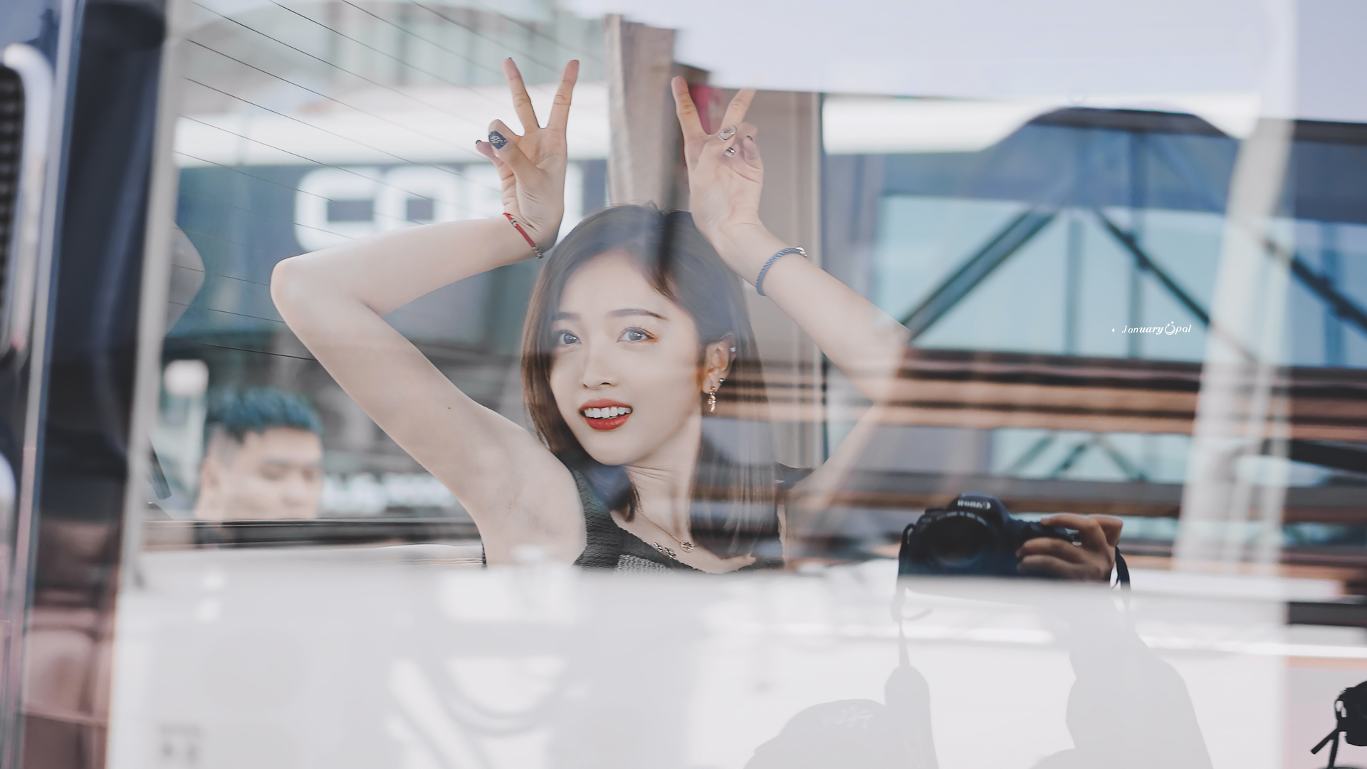 ['吴宣仪 高清壁纸 写真 动态 无水印 手机电脑']