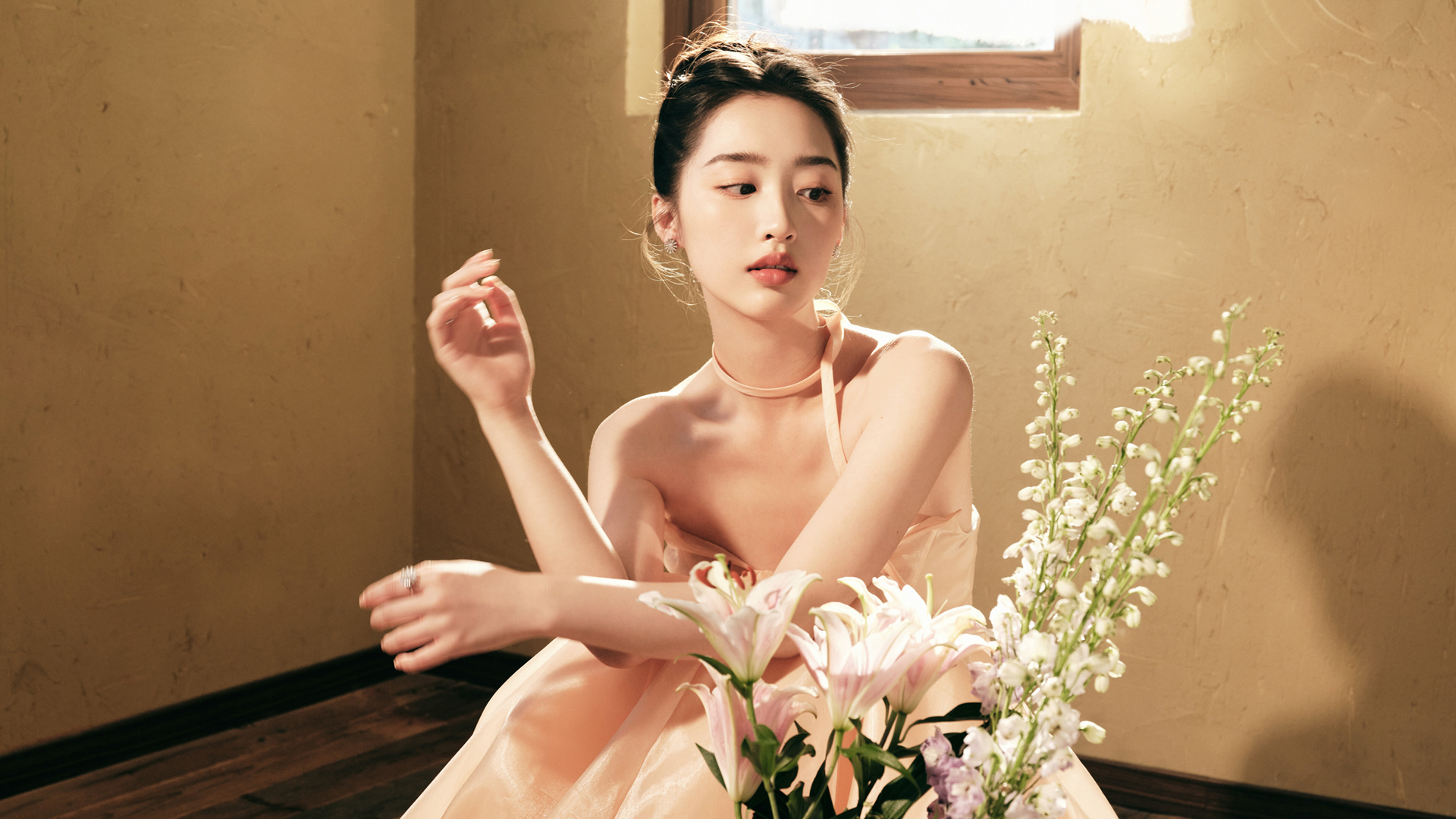 ['邓恩熙 鲜花 美女 壁纸']