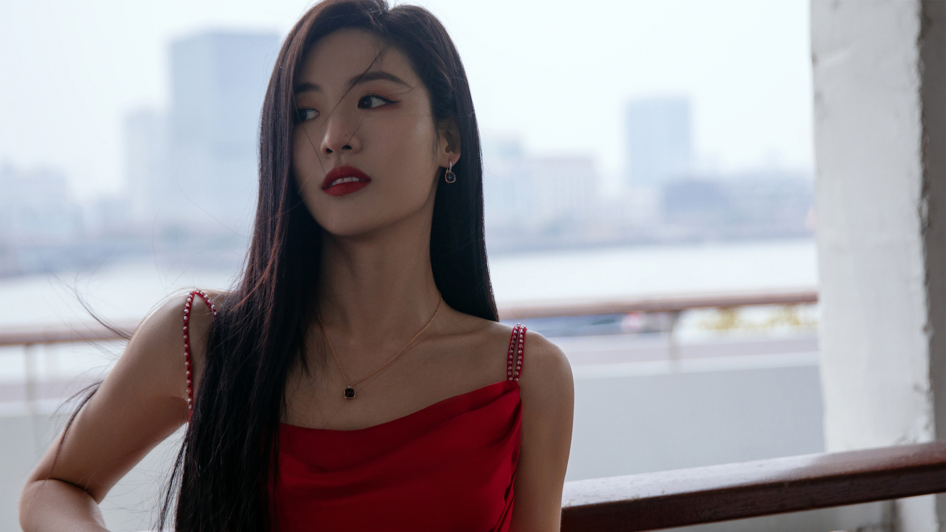 ['孙芮 壁纸 甜美可爱 清纯元气 汉服写真 白色小清新']