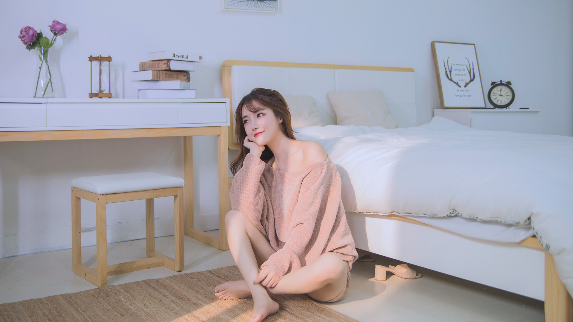 ['美女壁纸 下午 一个人 高清']