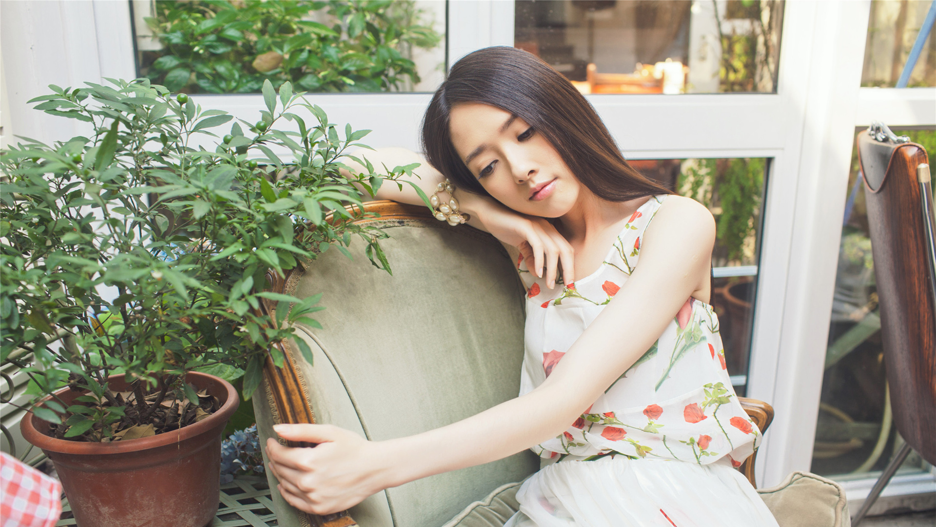 ['郭碧婷 清纯写真 高清壁纸 温馨桌面图片']
