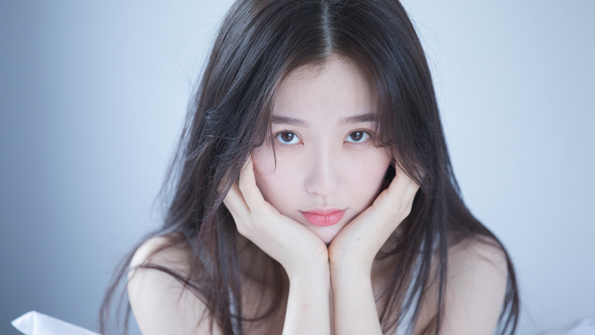 ['虞书欣 高清壁纸 甜美可爱 写真 手机壁纸']