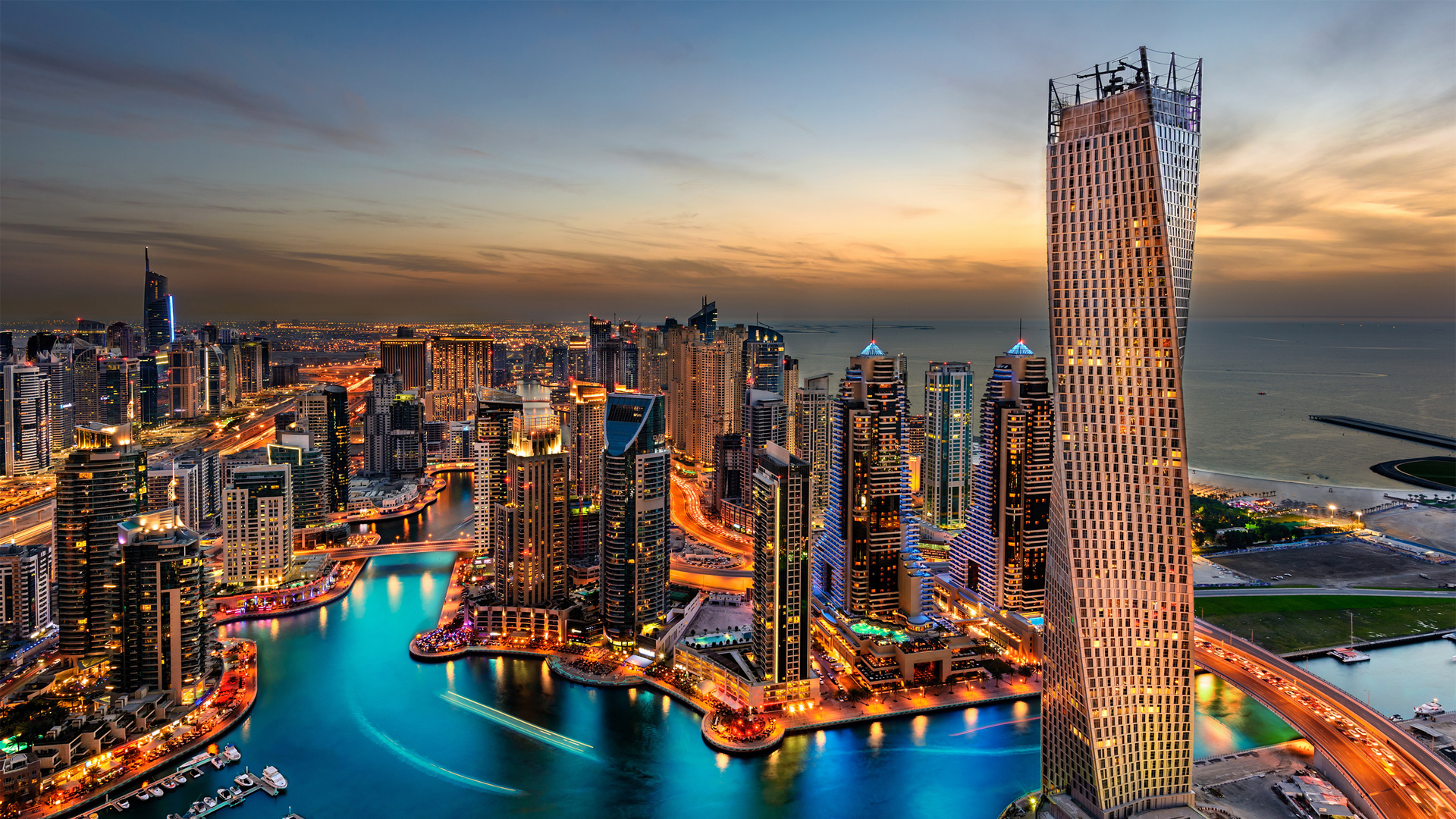 ['迪拜夜景 帆船酒店 海港 高清壁纸']