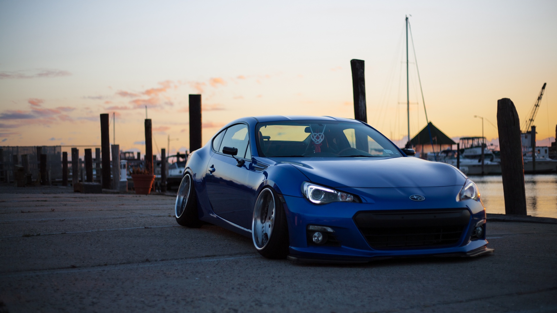 ['蓝色 斯巴鲁 BRZ STI 跑车 高清 桌面壁纸']