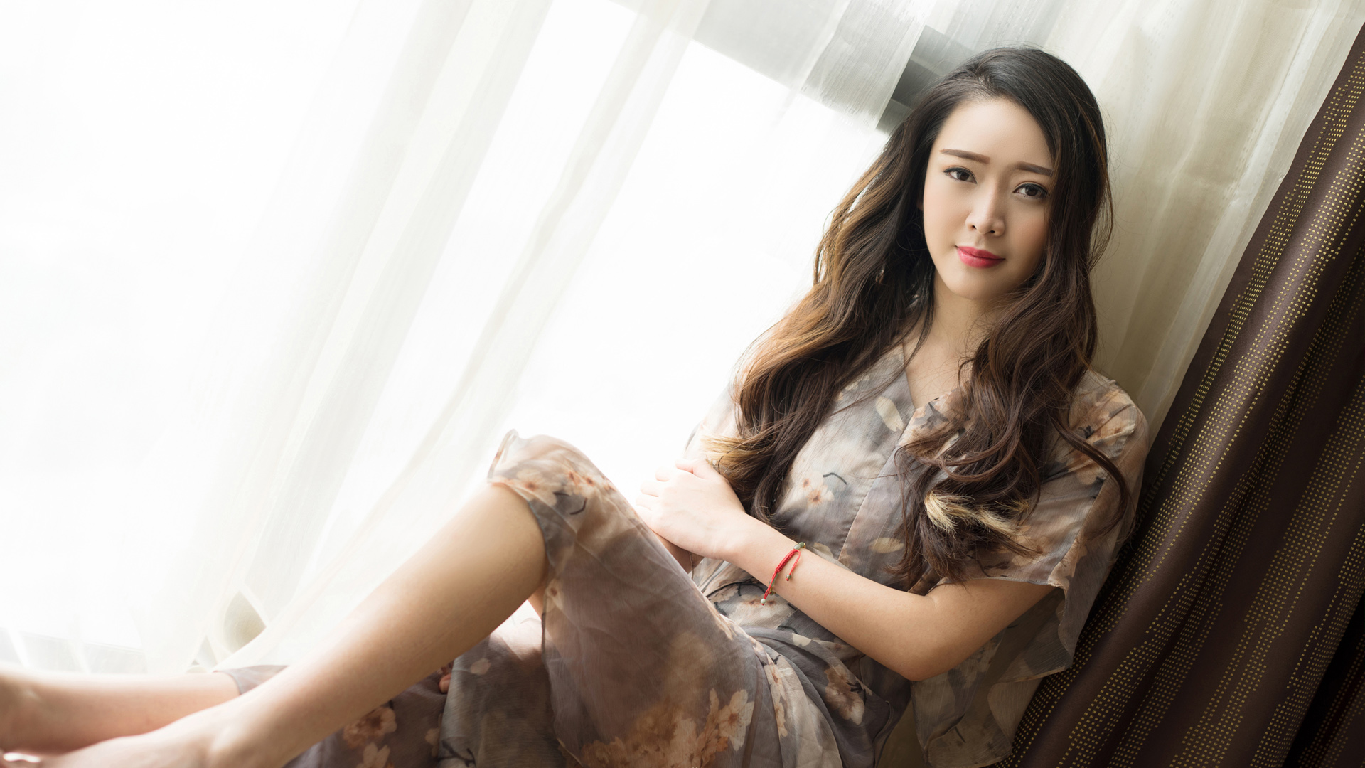 ['珊珊 高清壁纸 美女模特 4K写真性感桌面壁纸下载']