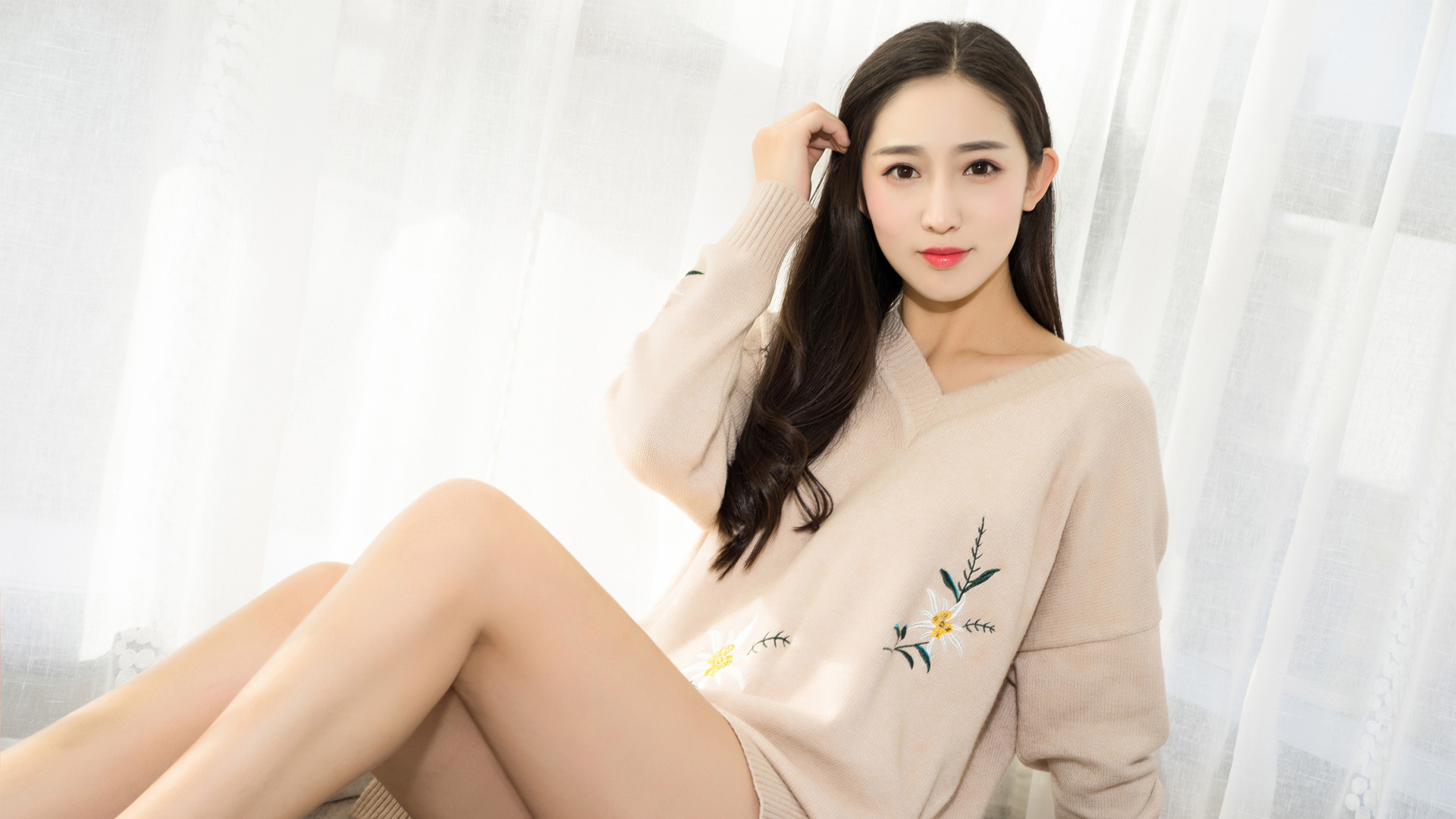 ['克拉女神姜璐 高清 森系 美女 壁纸 下载 4K 电脑 手机']