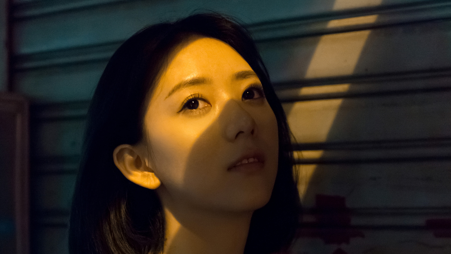 ['室内美女私房写真 4K高清壁纸桌面下载']